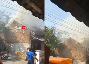 Tangkapan layar kondisi rumah di Kajeksan Kudus yang terbakar. (Instagram @Lingkarjateng.id/Lingkarjateng.id)