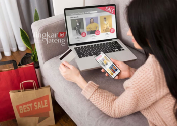 Ilustrasi belanja online. (Freepik/Lingkarjateng.id)