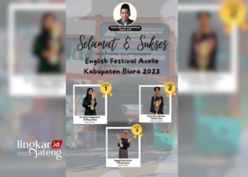 PRESTASI: Tiga siswa SMK PSM Randublatung meraih juara English Festival Axelle Kabupaten Blora 2023. (Dok. SMK PSM/Lingkarjateng.id)