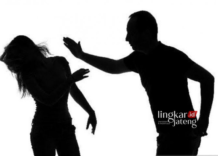 Kasus Pria di Grobogan Ludahi dan Tampar Nenek Berakhir Damai 25 ILUSTRASI: Seorang laki-laki menampar perempuan karena terlibat cekcok. (Antara/Lingkarjateng.id)