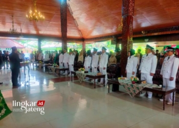PELANTIKAN: Suasana pelantikan kades di Pendopo Rumah Dinas Bupati Blora pada Rabu, 11 Oktober 2023. (Dok. Humas Pemkab Blora/Lingkarjateng.id)