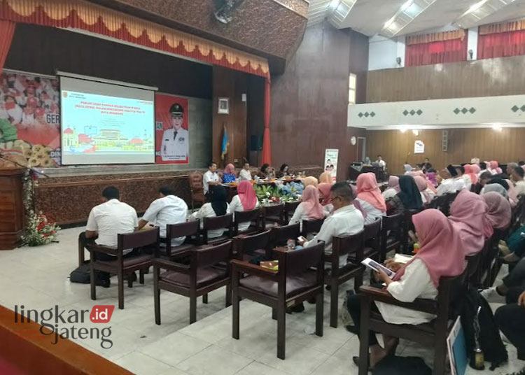 PENYULUHAN: Seminar Keamanan Pangan dan Gerakan Sekolah Sedia Pangan Aman, di Gedung Balai Kota Semarang, Rabu, 25 Oktober 2023. (Rizky Syahrul Al-Fath/Lingkarjateng.id)