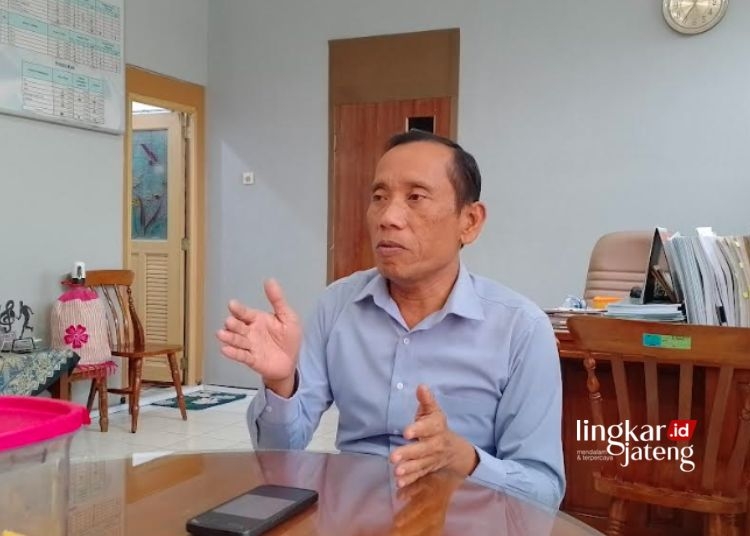 PDAM Mengaku Dana CSR 2023 Tidak Disalurkan Lewat Pemkab Pati 25 Direktur Utama Perusahaan Daerah Air Minum (PDAM) Tirta Bening Pati, Bambang Sumantri. (Arif Febriyanto/Lingkarjateng.id)