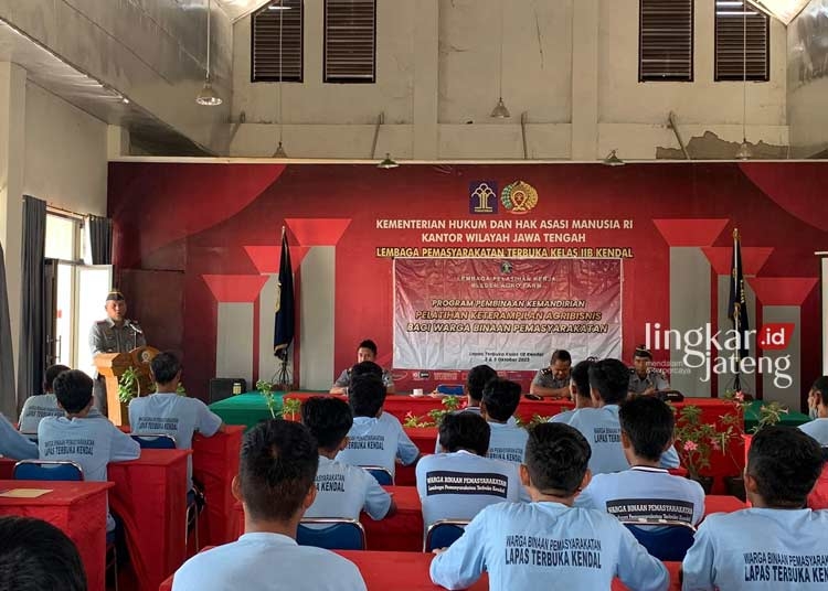 IKUTI PELATIHAN: WBP Lapas Terbuka Kelas IIB Kendal mengikuti pelatihan yang digelar oleh LPK Bleder Agro Farm. (Dok. Lembaga Pelatihan Kerja Bleder Agro Farm  for Lingkar/Lingkarjateng.id)