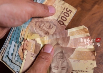Ilustrasi uang rupiah. (M. Burhanuddin Aslam/Lingkarjateng.id)