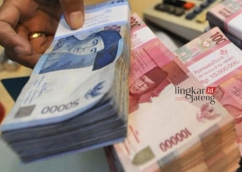 ILUSTRASI: Politik uang. (Antara/Lingkarjateng.id)