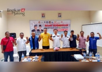 BERSATU: Parpol yang tergabung dalam Koalisi Indonesia Maju (KIM) bergandeng tangan untuk bertekad memenangkan Prabowo-Gibran di Kabupaten Kendal. (Unggul Priambodo/Lingkarjateng.id)