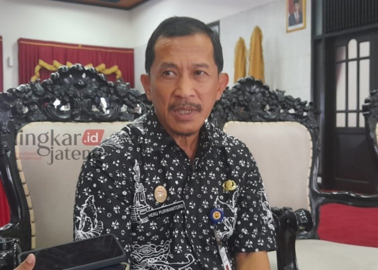 DLH Kabupaten Semarang Gencarkan Aksi Tanam Pohon dan Bersih Sungai 25 BERI KETERANGAN: Kepala Dinas Lingkungan Hidup (DLH) Kabupaten Semarang, Heru Purwantoro. (Hesty Imaniar/Lingkarjateng.id)