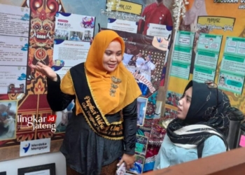 Dituntut Siap Jadi Pemimpin, Guru Penggerak di Kendal Diminta Tingkatkan Kompetensi 26 PAMERAN: Salah satu lapak guru penggerak dalam acara Lokakarya 7 Program Pendidikan Guru Penggerak Angkatan 8 di SMKN 2 Kendal. (Arvian Maulana/Lingkarjateng.id)