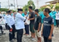 BANSOS: Pemberian tali asih kepada masyarakat dalam rangka memperingati HUT ke-90 RSUD Kendal, pada Rabu, 6 Desember 2023. (Arvian Maulana/Lingkarjateng.id)