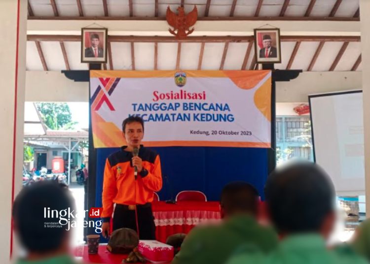 SOSIALISASI: Kasi Pencegahan dan kesiapsiagaan BPBD Jepara, Nugroho Isman. (Tomi Budianto/Lingkarjateng.id)