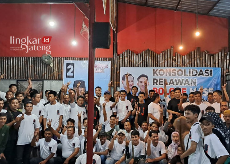 SEMANGAT BERKOBAR: Relawan Bolone Mase Kabupaten Demak gelar konsolidasi pemenangan Prabowo-Gibran, Kamis, 4 Januari 2023. (M. Burhanuddin Aslam/Lingkarjateng.id)