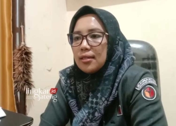 BERI KETERANGAN: Ketua Bawaslu Grobogan, Fitria Nita Witanti. (Eko Wicaksono/Lingkarjateng.id)