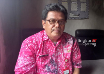 Kepala Dinas Pemberdayaan Masyarakat dan Desa (Dispermasdes) Kabupaten Semarang, Budi Rahardjo. (Hesty Imaniar/Lingkarjateng.id)