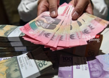 ILUSTRASI: Lembaran uang kertas berbagai nominal. (Antara/Lingkar.news)