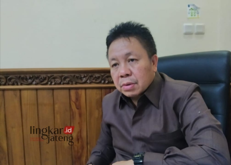 Perputaran Uang di Salatiga saat Pemilu 2024 Diprediksi Tembus Rp 50 Miliar 25 POTRET: Ketua DPRD Kota Salatiga, Dance Ishak Palit. (Angga Rosa/Lingkarjateng.id)