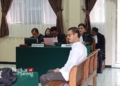 SIDANG: Proses sidang perdana perkara pelanggaran UU ITE dengan terdakwa Daniel MFT di Pengadilan Negeri Jepara pada Kamis, 1 Februari 2024. (Tomi Budianto/Lingkarjateng.id)