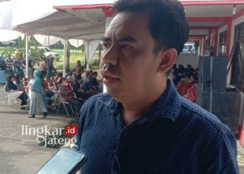 Ketua KPU Kota Salatiga Yesaya Tiluata. (Angga Rosa/Lingkarjateng.id)