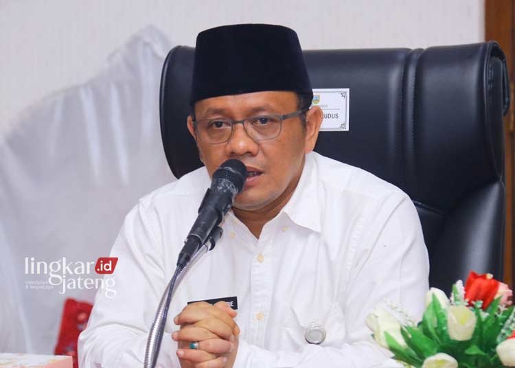 Komitmen Gempur Rokok Ilegal, Pemkab Kudus Perkuat Sinergi dengan Bea Cukai 25 POTRET: Pj Bupati Kudus, Muhamad Hasan Chabibie. (Nisa Hafizhotus Syarifa/Lingkarjateng.id)