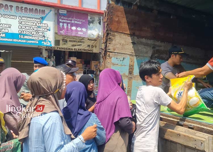 Operasi Pasar Murah Bantu Masyarakat Jepara Penuhi Kebutuhan Pokok