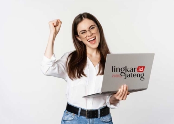 ILUSTRASI: Seorang wanita yang berhasil mengikuti kelas prakerja. (Freepik @benzoix/Lingkarjateng.id)
