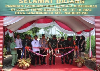 POTRET: Peresmian jalan hasil program TMMD. (Arif Febriyanto/Lingkarjateng.id)