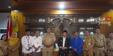 BERSINERGI: Pemkab Jepara saat menerima audiensi dari Brida Jateng di ruang Command Center Sekretariat Daerah Jepara, belum lama ini. (Tomi Budianto/Lingkarjateng.id)