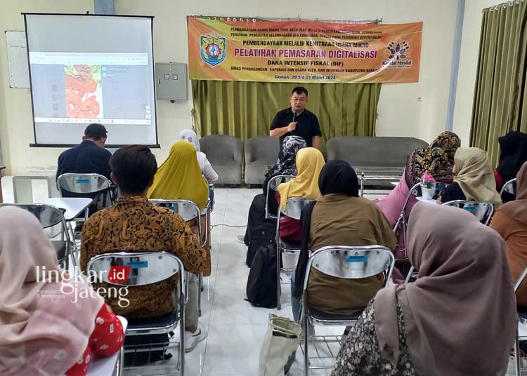 Ratusan Pelaku Umkm Kendal Dibekali Ilmu Digital Marketing 