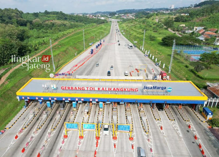 Suasana Gerbang Tol (GT) Kalikangkung. (Jasamarga/Lingkarjateng.id)