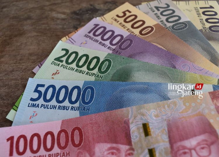 ILUSTRASI: Lembaran uang kertas rupiah berbagai nominal. (Pixabay/Lingkarjateng.id)