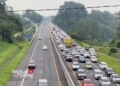 Jasa Marga Ungkap Alasan Penerapan One Way di Tol Semarang-Solo saat Mudik Lebaran 28 MACET: Kondisi macet di ruas Jalan Tol Semarang-Solo pada puncak arus mudik lebaran, Sabtu, 6 April 2024. (Hesty Imaniar/Lingkarjateng.id)