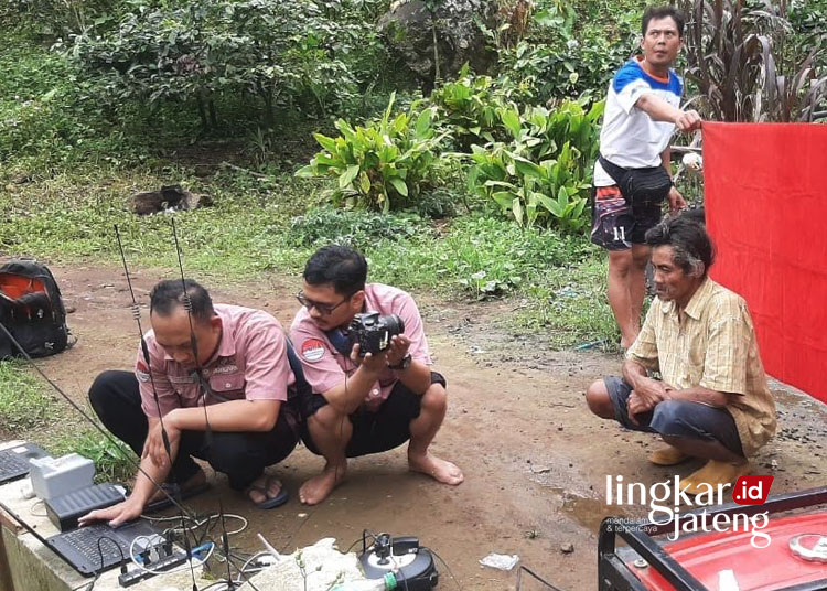 Jemput Bola Disdukcapil Kudus Rekam e KTP hingga Pelosok Desa