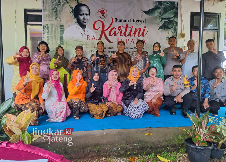 Peresmian Rumah Literasi Kartini di Desa Bondo, Kecamatan Bangsri, Kabupaten Jepara pada Minggu, 21 April 2024. (Muhammad Aminudin/Lingkarjateng.id)