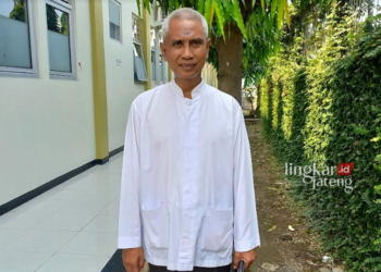 Cegah Timbulnya Masalah Lingkungan, DLH Kendal Rutin Lakukan Pengecekan Limbah Perusahaan 32 Kepala DLH Kendal, Aris Irwanto. (Arvian Maulana/Lingkarjateng.id)