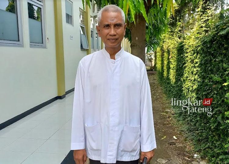 Cegah Timbulnya Masalah Lingkungan, DLH Kendal Rutin Lakukan Pengecekan Limbah Perusahaan 25 Kepala DLH Kendal, Aris Irwanto. (Arvian Maulana/Lingkarjateng.id)