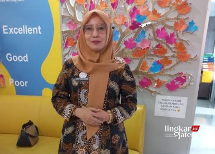 Disdukcapil Kendal Minta Pemdes Optimalkan Layanan Pak Kades Mantab 25 Kepala Kependudukan dan Pencatatan Sipil (Disdukcapil) Kabupaten Kendal, Ratna Mustikaningsih. (Disdukcapil Kendal/Lingkarjateng.id)