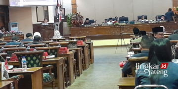 KHIDMAT:  Suasana Sidang Paripurna ke-13 DPRD Grobogan. (Eko Wicaksono/Lingkarjateng.id)
