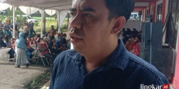 Ketua KPU Kota Salatiga, Yesaya Tiluata. (Angga Rosa/Lingkarjateng.id)