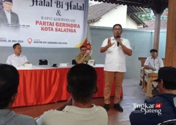 KONSOLIDASI: Ketua DPD Partai Gerindra Jawa Tengah, Sudaryono, saat bertemu dengan kader Gerindra di Salatiga, Kamis, 6 Mei 2024. (Angga Rosa/Lingkarjateng.id)