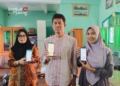 Tenaga UKS MTs N 1 Pati Ungkap Kemudahan Skrining Kesehatan Pakai Mobile JKN 28 Tenaga Usaha Kesehatan Sekolah (UKS) di MTs N 1 Pati menunjukkan fitur skrining kesehatan pada aplikasi Mobile JKN BPJS Kesehatan, Kamis, 27 Juni 2024. (Setyo Nugroho/Lingkarjateng.id)
