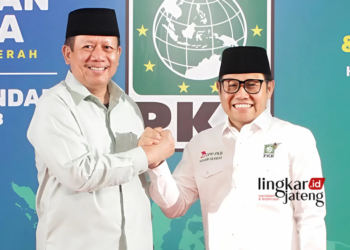 SOLID : Bambang Pujiyanto bersama Ketua DPP PKB Muhaimin Iskandar, saat sedang mengikuti pembekalan bakal calon kepala daerah di Hotel Grand Arkenso Semarang, Kamis, 6 Juni 2024. (Dok Pribadi For Lingkar/Lingkarjateng.id)
