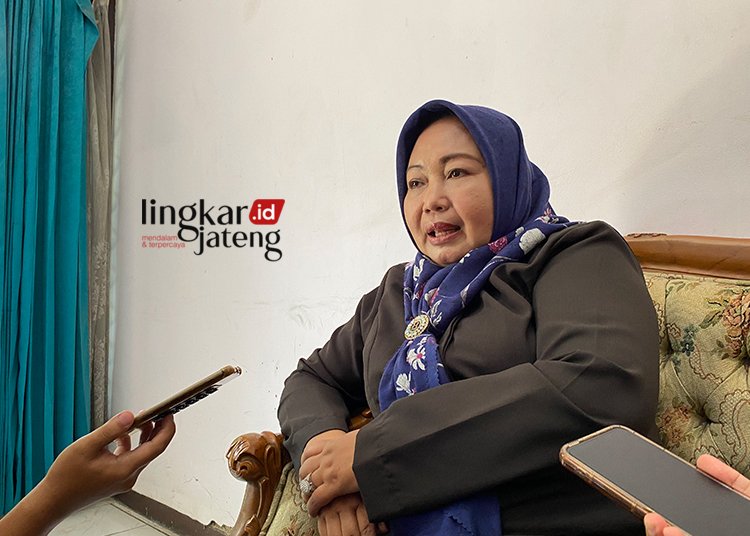 Ketua Yayasan Jaringan Perlindungan Perempuan dan Anak (JPPA) Kabupaten Kudus, Endang Kursistiyani. (Nisa Hafizhotus Syarifa/Lingkarjateng.id)