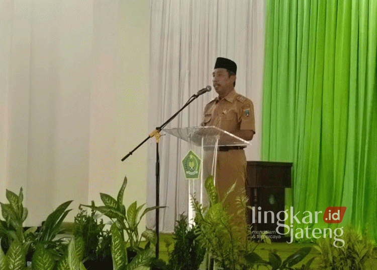 Bupati Rembang Abdul Hafidz. (Dok. Pemkab Rembang/Lingkarjateng.id)