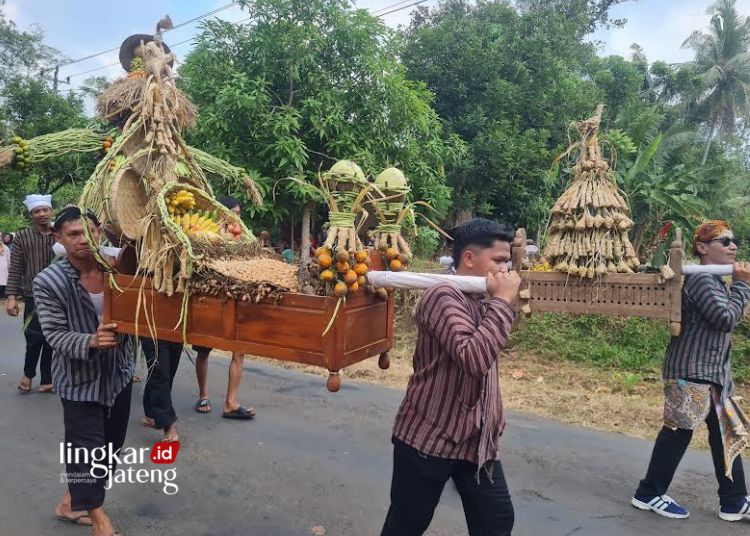 Festival Jondang Tradisi Hantaran Nikah yang Unik di Desa Kawak Jepara2