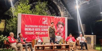 Dico M. Ganinduto menghadiri acara silaturahmi dan perkenalan dengan pengurus DPD dan DPC PSI Kota Semarang di Openaire Resto, Jl. Marina Raya Kota Semarang, pada Sabtu, 13 Juli 2024. (Rizky Syahrul Al-Fath/Lingkarjateng.id)