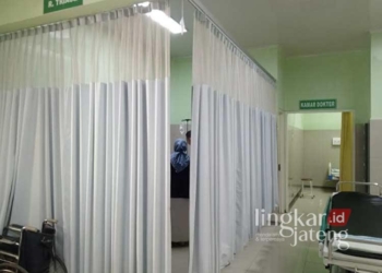 Ruang rawat inap RS Mitra Bangsa Pati tempat penanganan karyawan PT Sejin Fashion Indonesia yang mengalami keracunan, Rabu lalu, 17 Juli 2024. (Setyo Nugroho/Lingkarjateng.id)
