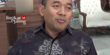 Ketua DPD PAN Kendal, Nashri, saat diwawancarai awak media beberapa waktu lalu. (Dok. Beritajateng.id)