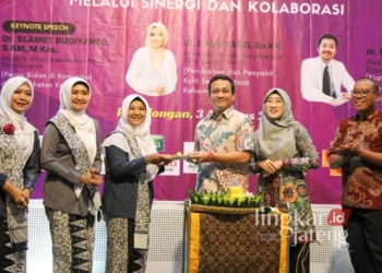 Wali Kota Pekalongan, HA Afzan Arslan Djunaid, menghadiri kegiatan seminar kesehatan dalam rangka memperingati Hari Ulang Tahun (HUT) ke-73 IBI tahun 2024 di Hotel Hojo Pekalongan pada Sabtu, 3 Agustus 2024. (Dok. Kominfo Kota Pekalongan/Lingkarjateng.id)