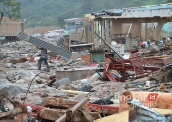 ILUSTRASI: Empat kabupaten di Jawa Tengah berpotensi terdampak gempa megathrust berkekuatan magnitudo 8,9. (Pexels/Lingkarjateng.id)