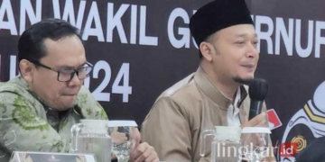 Ketua KPU Jateng Tri Handi Ujiono saat menghadiri rapat koordinasi Persiapan Penerimaan Pendaftaran Calon Gubernur dan Wakil Gubernur 2024 di salah satu hotel di Kota Semarang pada Jumat, 23 Agustus 2024. (KPU Jateng/Lingkarjateng.id)